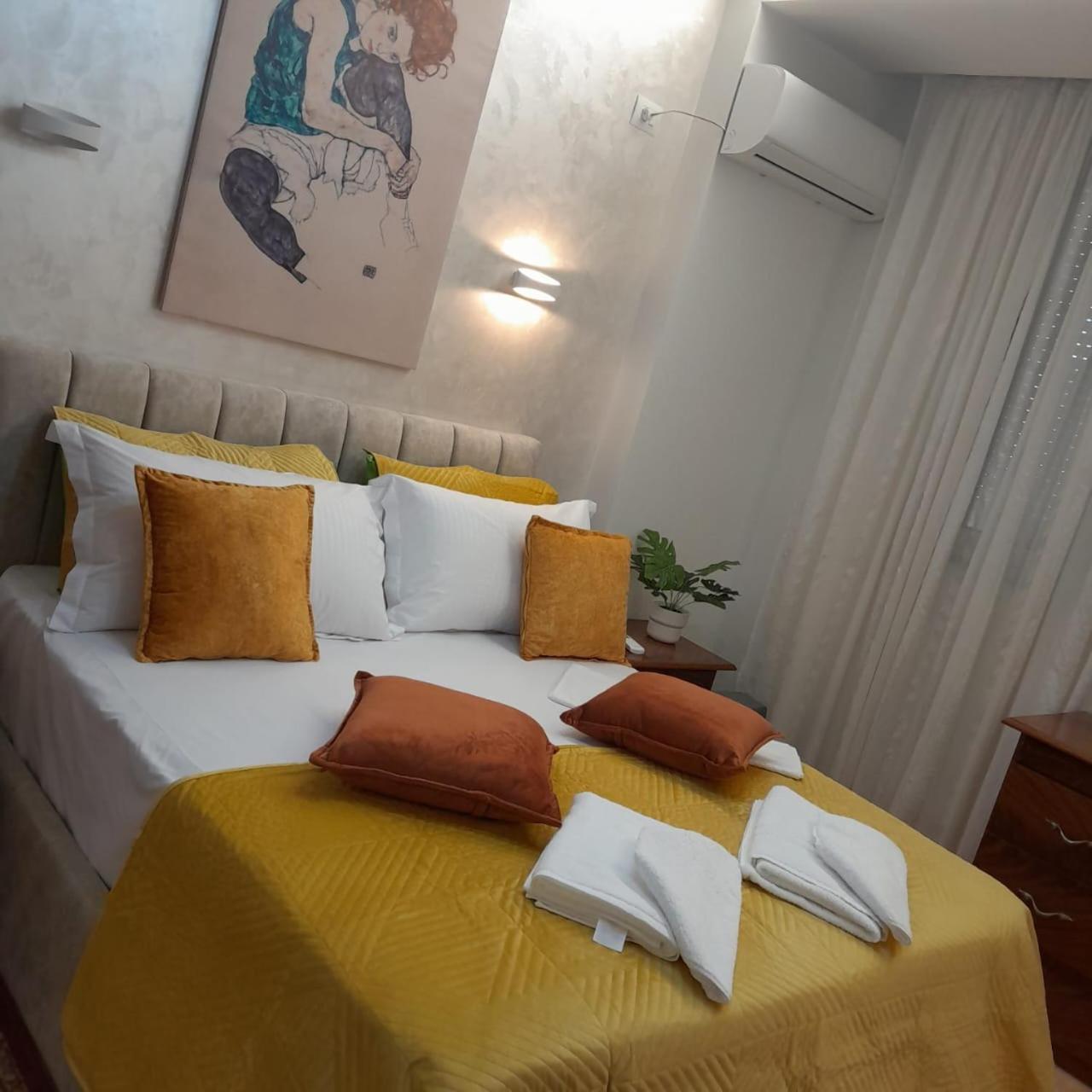 Bani'S Cozy Lovely Apt ティラナ エクステリア 写真